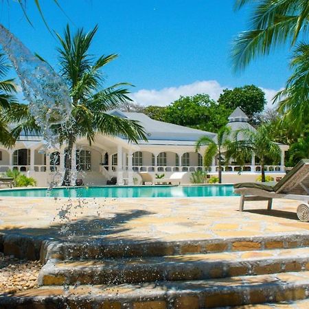 לינה וארוחת בוקר Kinondo Zumzum Beach House מראה חיצוני תמונה