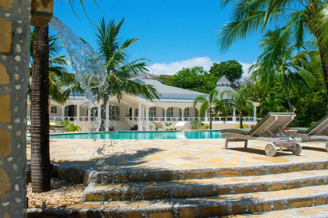 לינה וארוחת בוקר Kinondo Zumzum Beach House מראה חיצוני תמונה