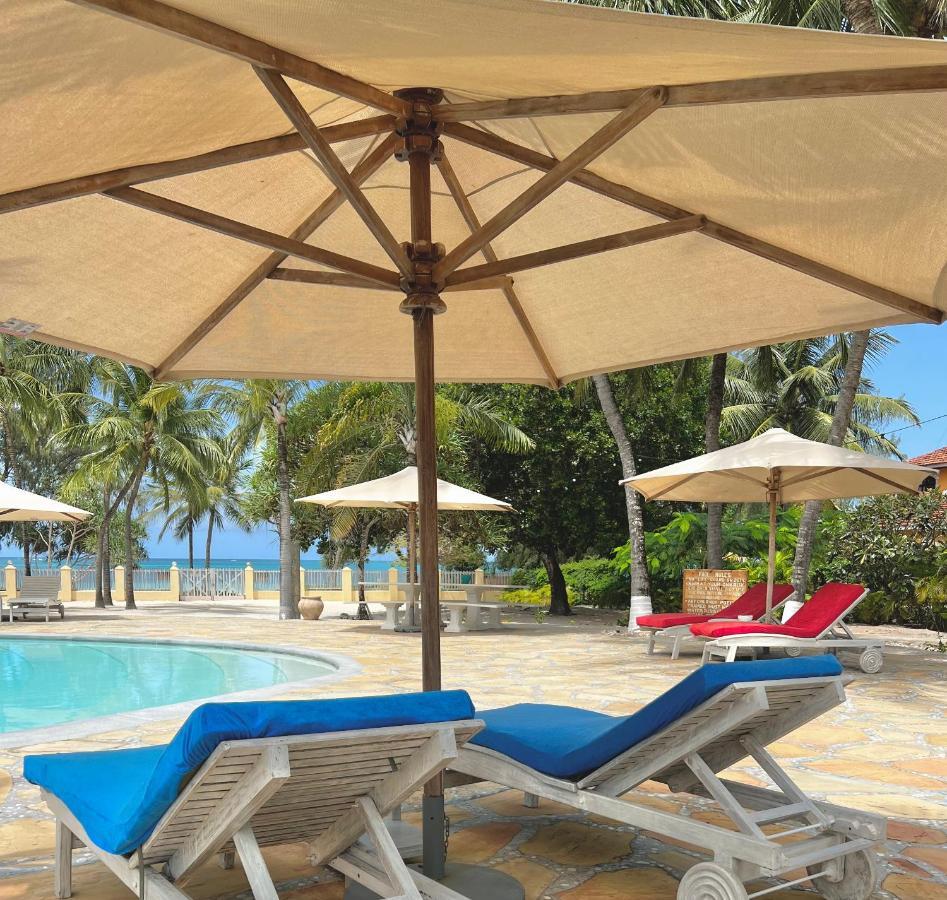 לינה וארוחת בוקר Kinondo Zumzum Beach House מראה חיצוני תמונה