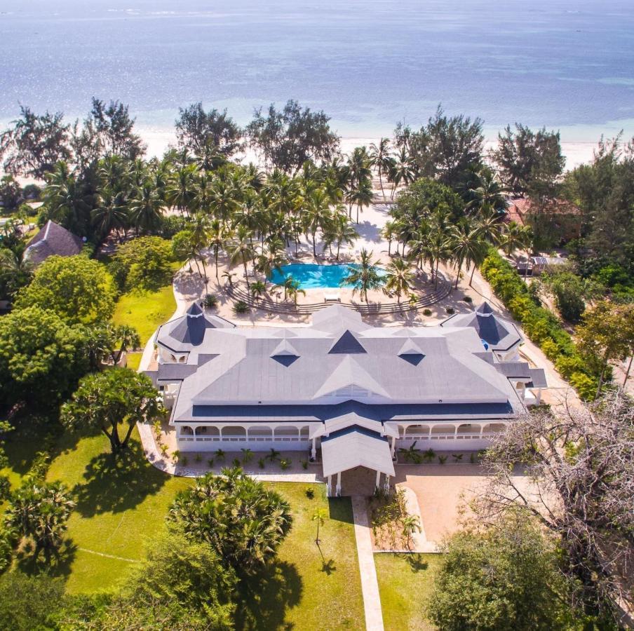 לינה וארוחת בוקר Kinondo Zumzum Beach House מראה חיצוני תמונה