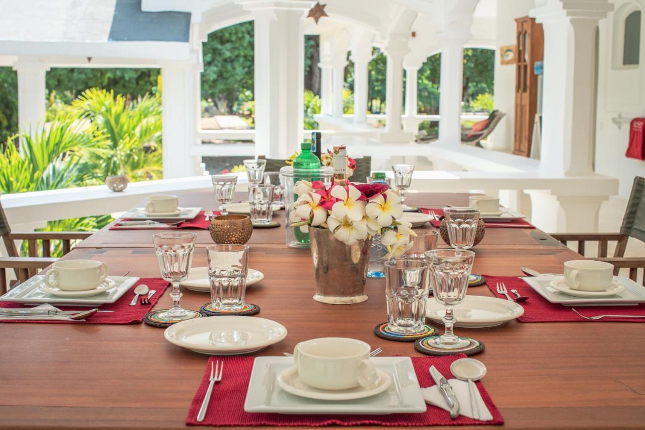 לינה וארוחת בוקר Kinondo Zumzum Beach House מראה חיצוני תמונה