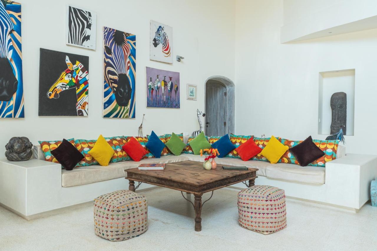 לינה וארוחת בוקר Kinondo Zumzum Beach House מראה חיצוני תמונה
