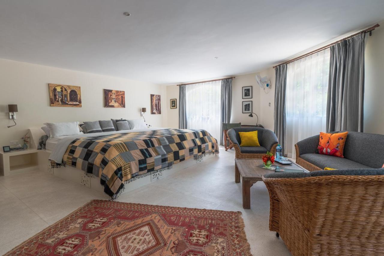לינה וארוחת בוקר Kinondo Zumzum Beach House מראה חיצוני תמונה